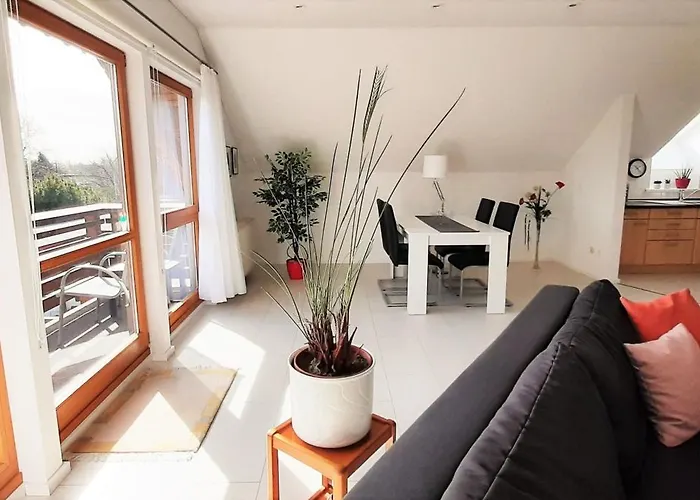 Dachgeschosswohnung Apartamento *